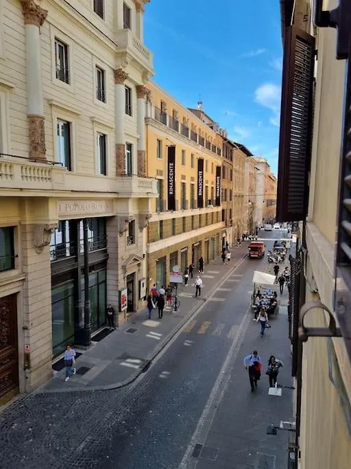 The Heritage- At Trevi Fountain- Apartment Rome Italy
