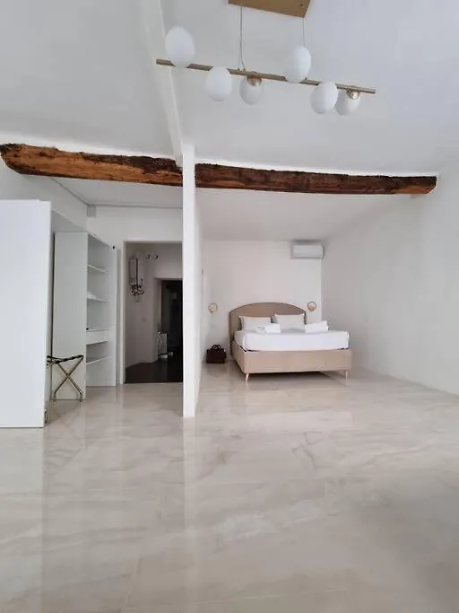 Apartamento The Heritage- At Trevi Fountain- Roma Italia